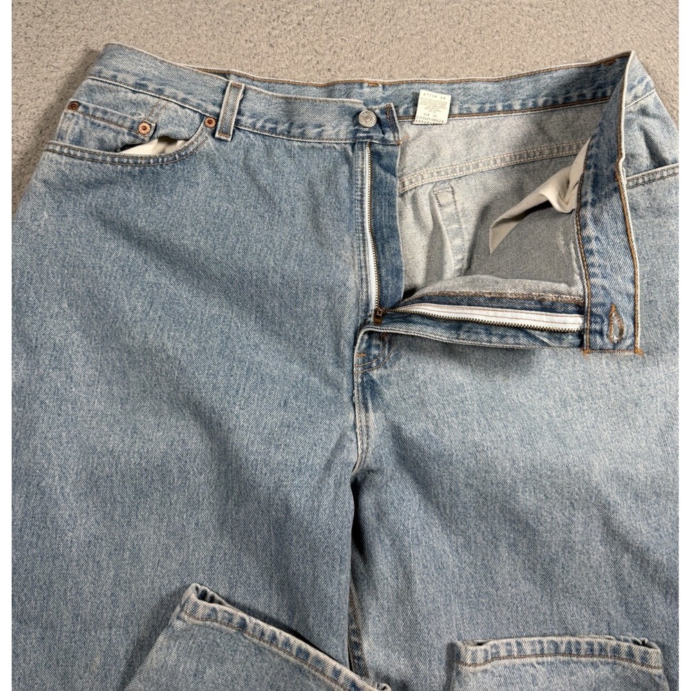 Vintage Levis 550 Relaxed Tapered Leg Denim Jeans Womens‎ 24 W M Blue Light Wash - Picture 2 of 11